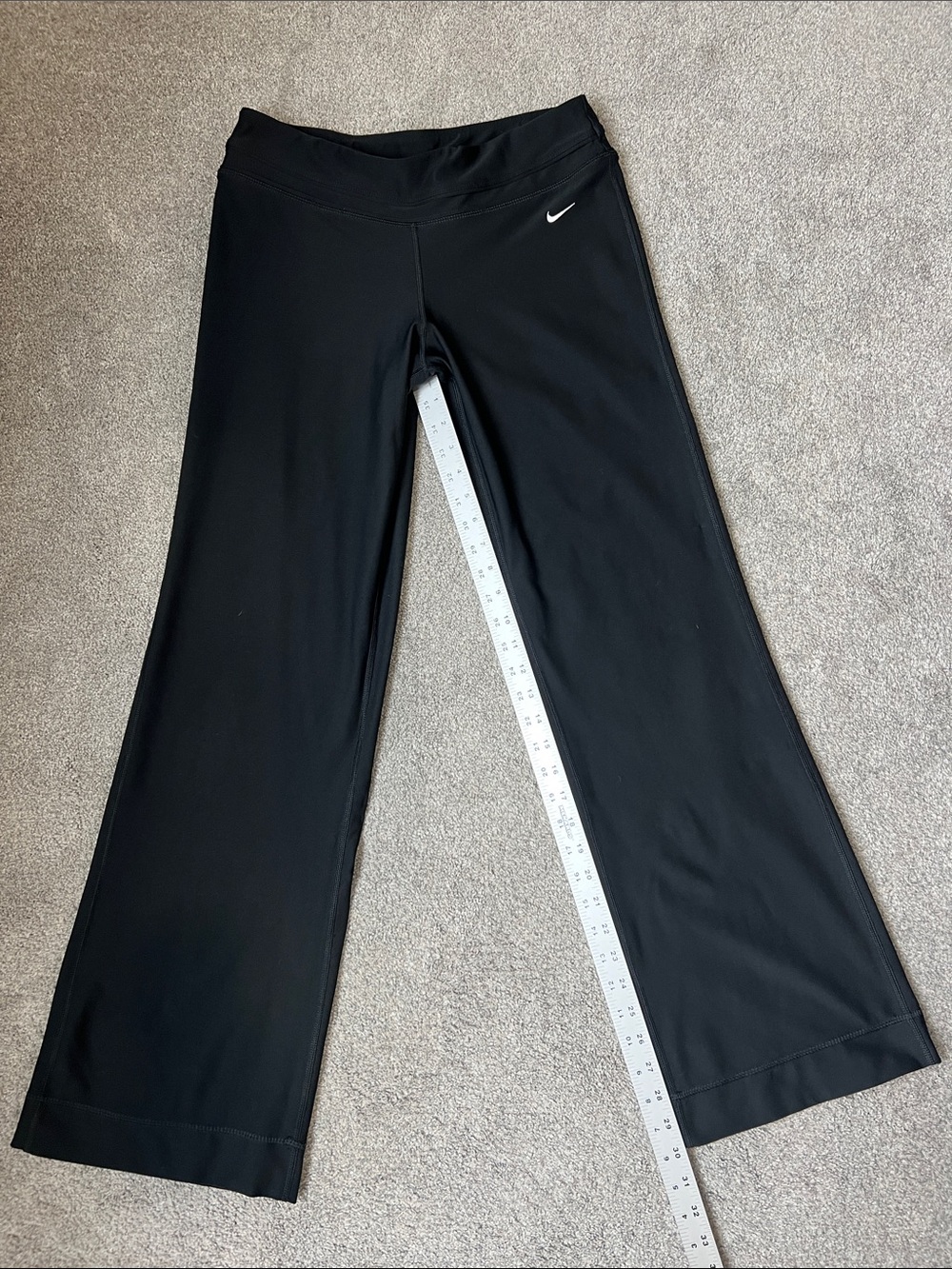 Nike Dri-FIT Yoga Pants Womens Medium Black Bootcut Athletic Workout